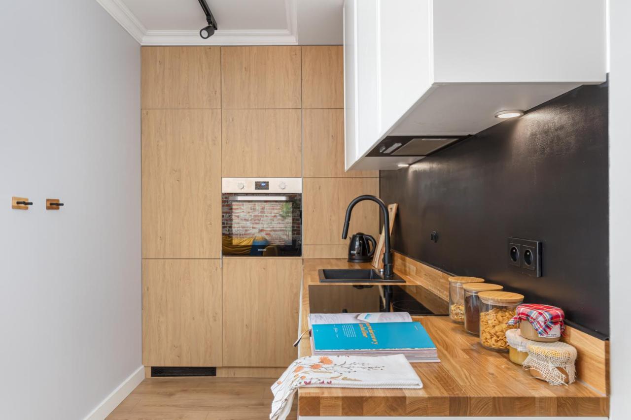 Stylowy Apartament Z Pieknym Widokiem Na Miasto Варшава Екстериор снимка
