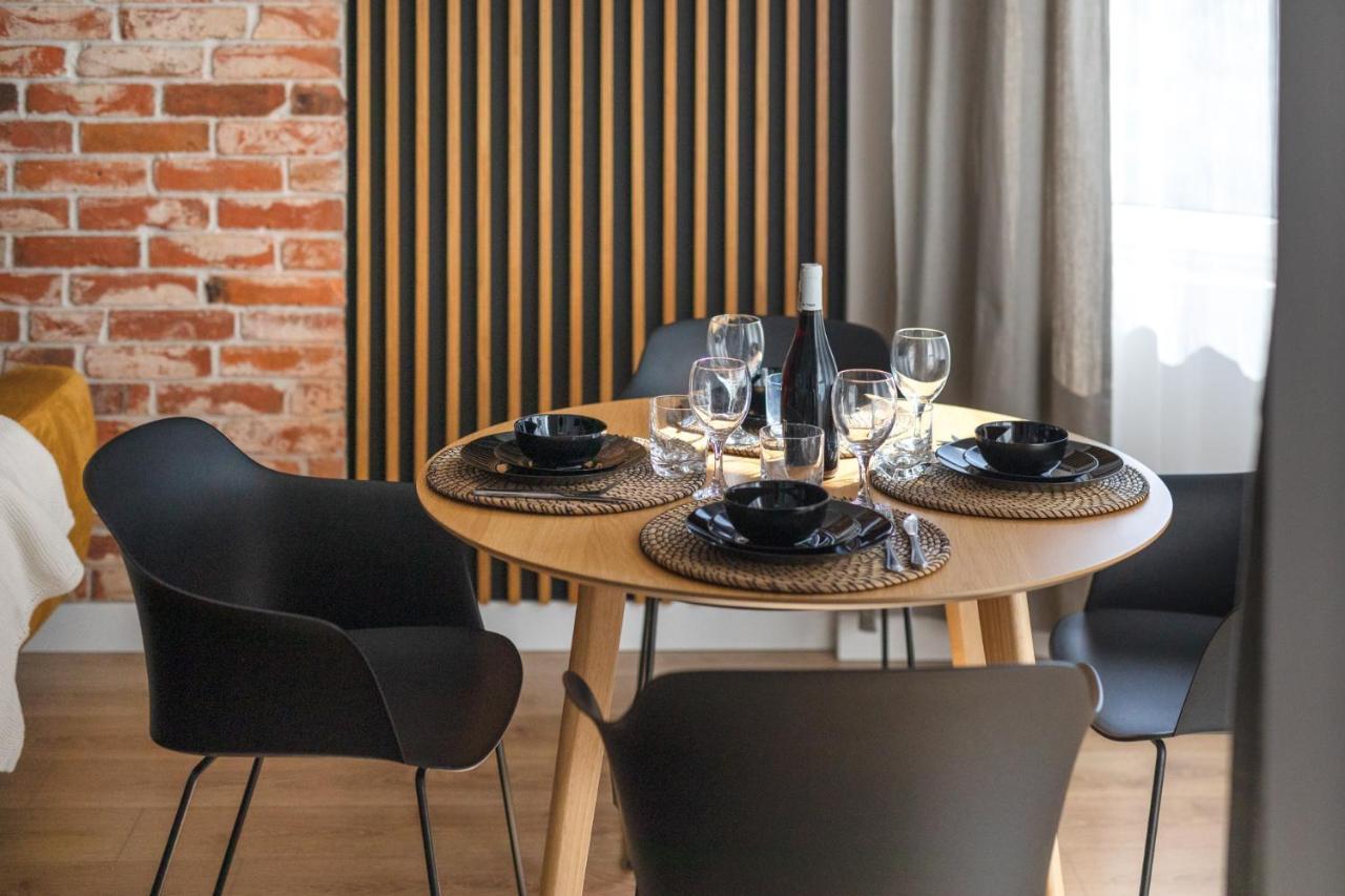 Stylowy Apartament Z Pieknym Widokiem Na Miasto Варшава Екстериор снимка