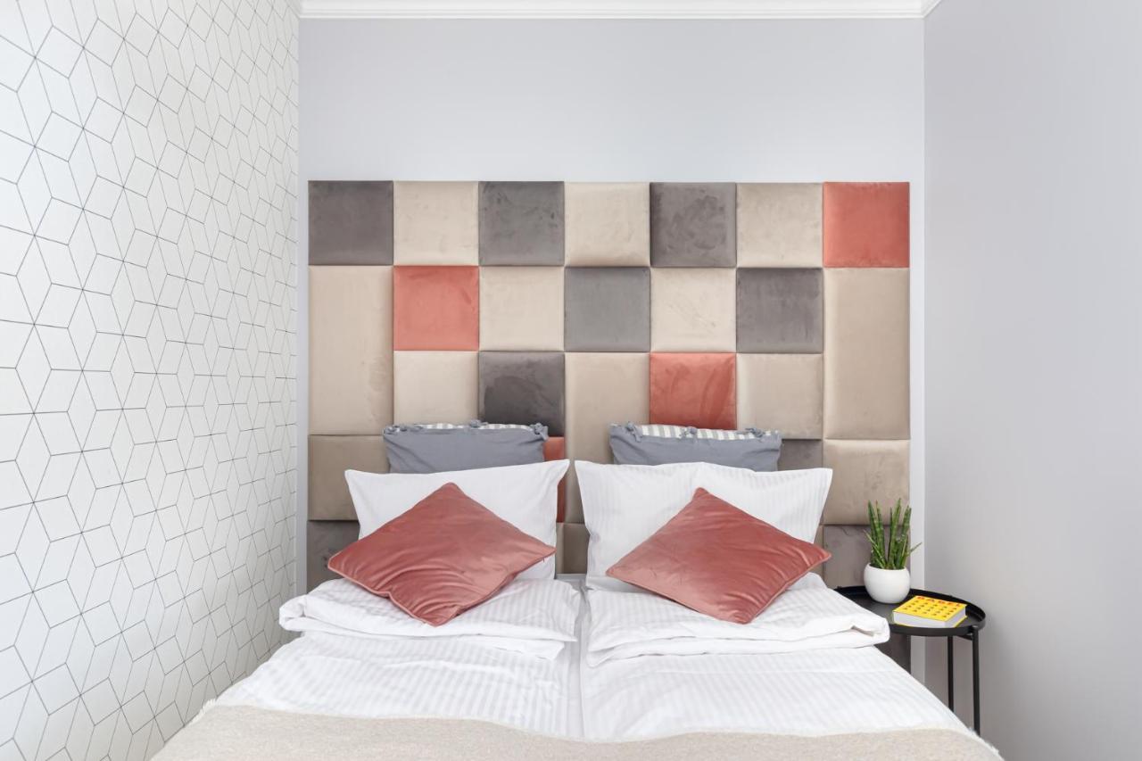 Stylowy Apartament Z Pieknym Widokiem Na Miasto Варшава Екстериор снимка